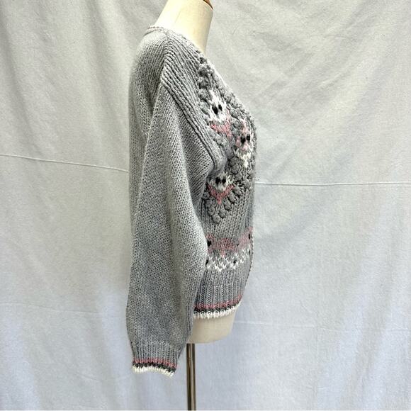 Koret cottagecore gray knit pom pom semi cropped cardigan sweater Size Petite - Picture 14 of 16